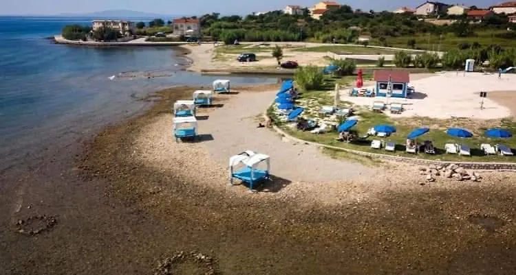 Dexi Rab Apartment Banjol