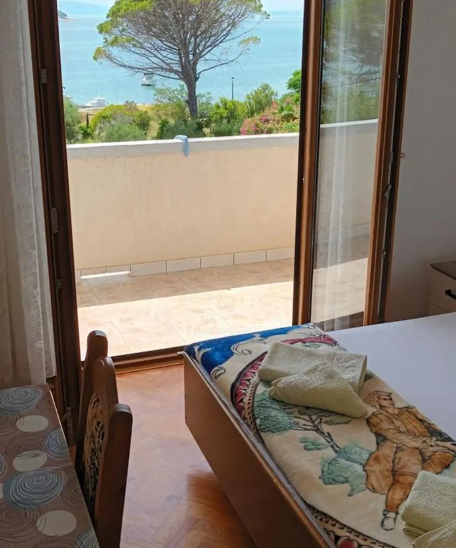 Dexi Rab Apartment Banjol