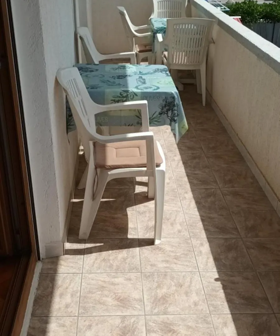 Dexi Rab Apartment Banjol