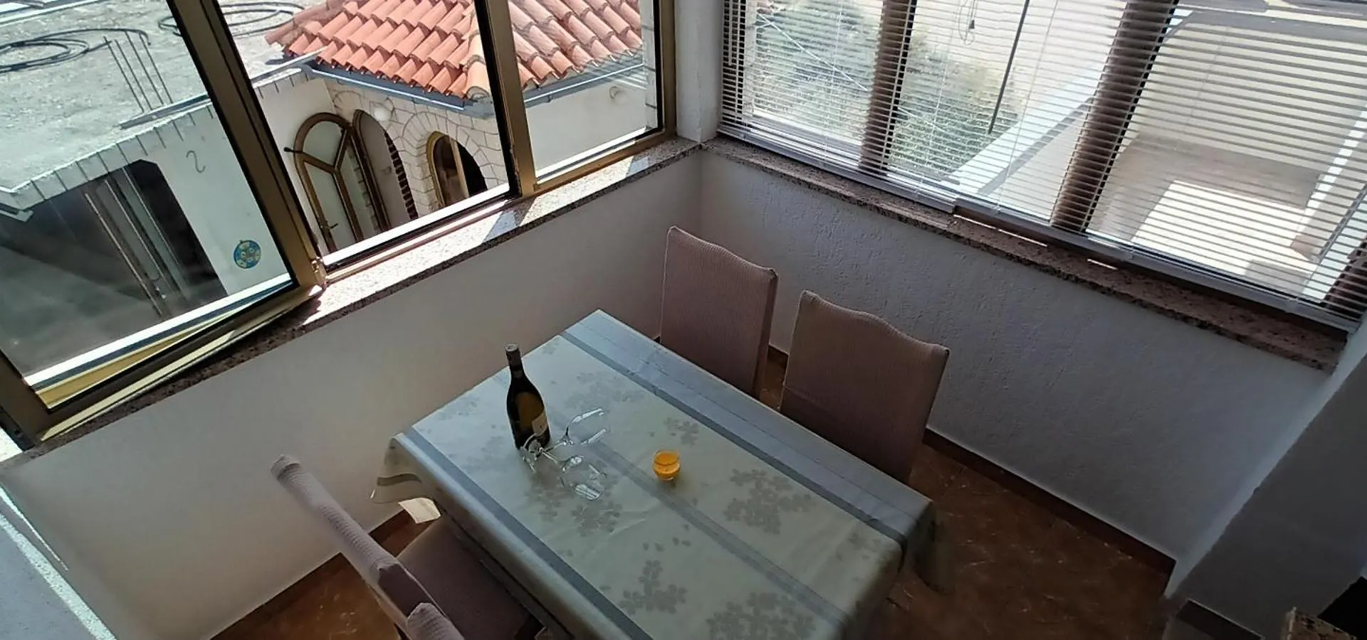 Dexi Rab Apartment Banjol